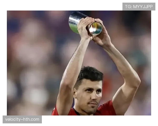 罗德里本赛季表现稳健,智慧与稳定性成中场核心关键 罗德里本赛季表现稳健,智慧与稳定性成中场核心关键